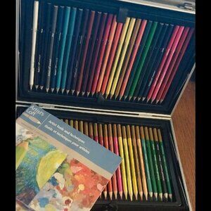 Artist's Loft Coloured Pencil Set with Case